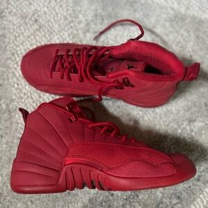 AIR JORDAN 12 RETRO (GS) Size 7 Youth